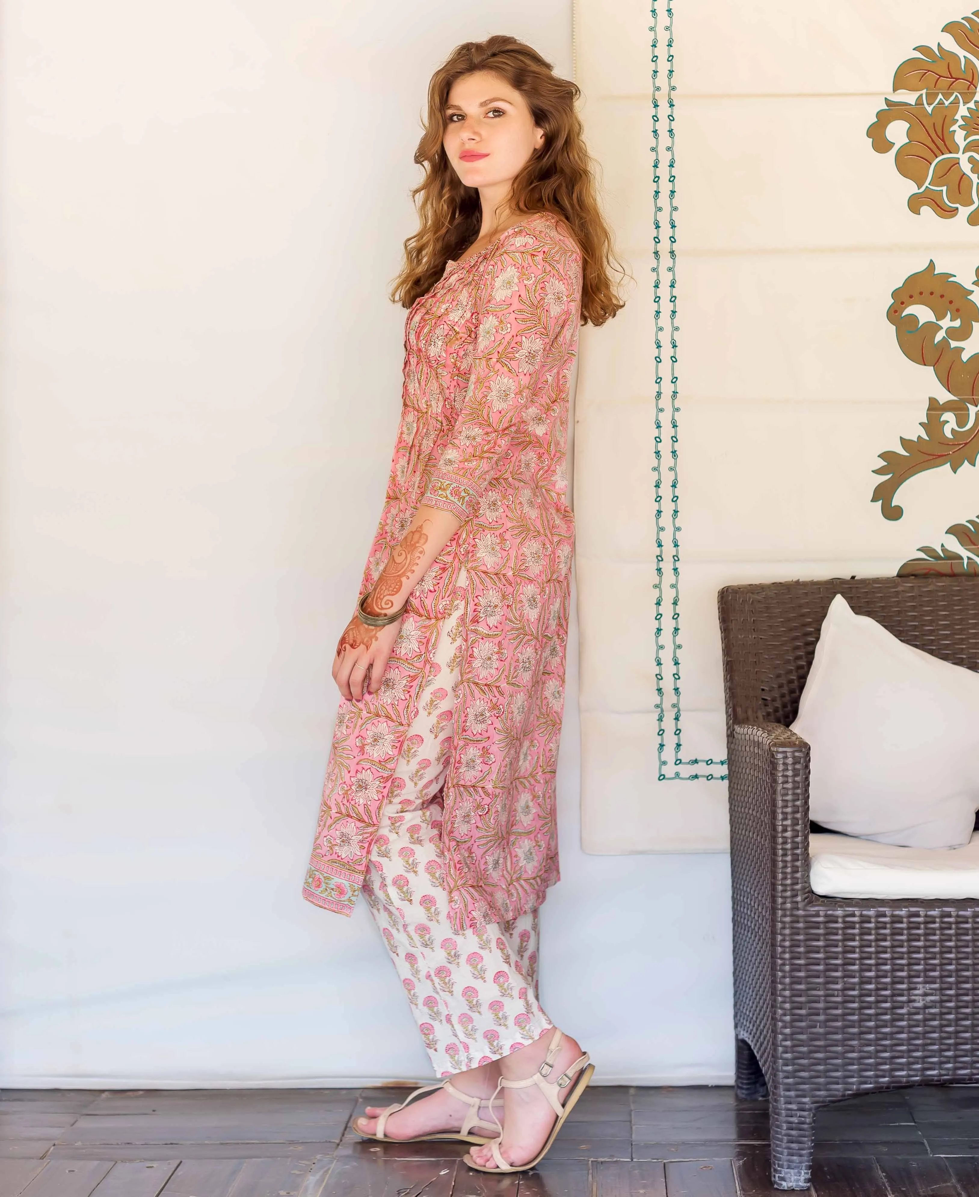 Alyssa Straight Cut Printed Pink Kurta