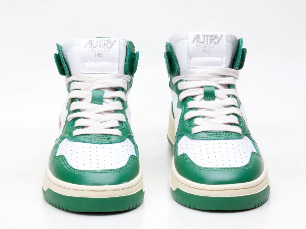 Autry Action Shoes Sneaker Medalist Mid Men white green AUMMWB03