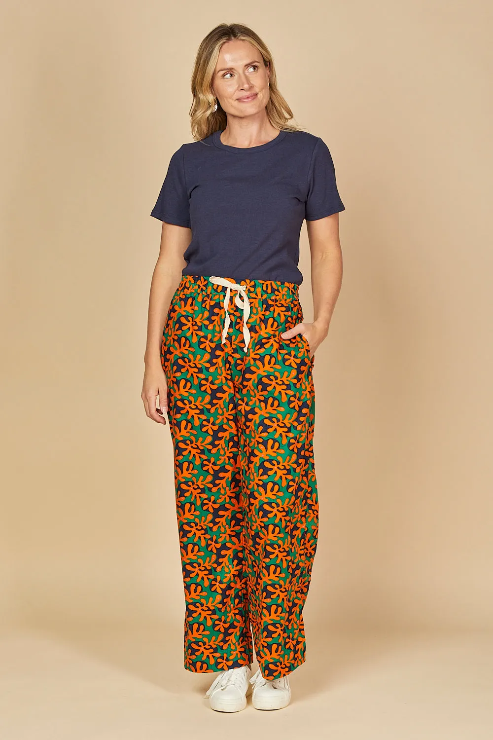 Breezy Elastic Waist Pant in Nemo