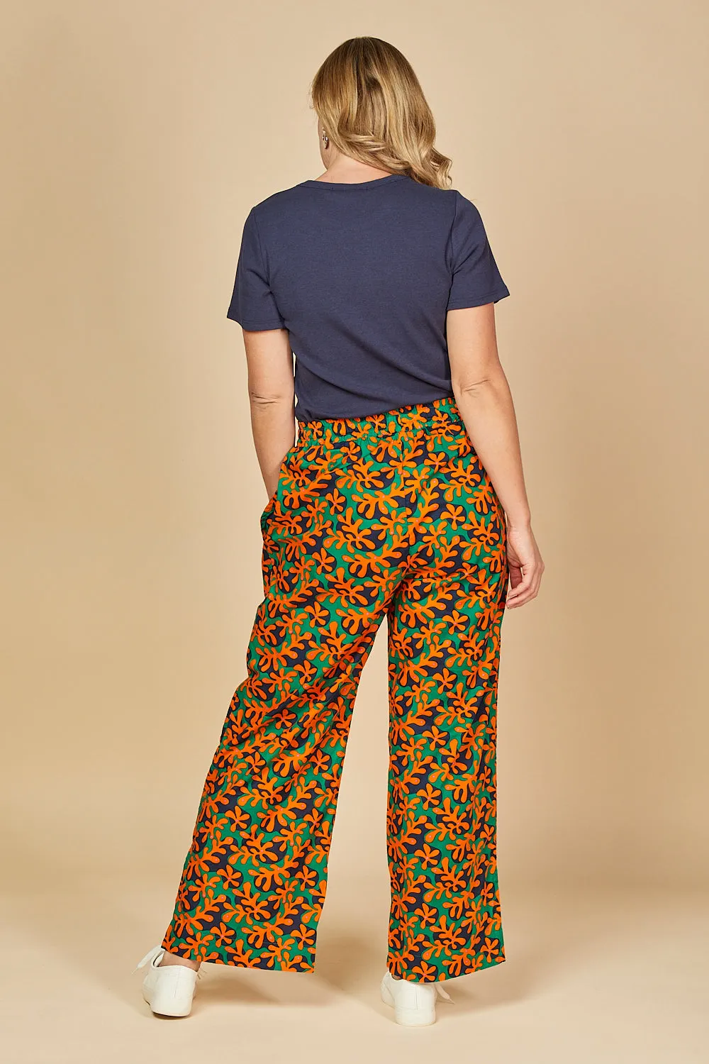 Breezy Elastic Waist Pant in Nemo