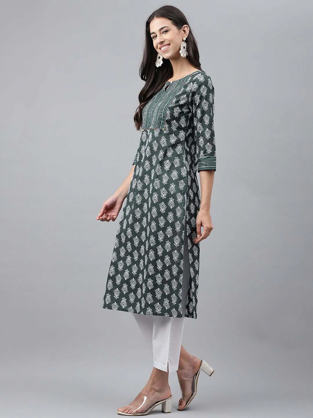 Dark Green Cotton Ethnic Motifs Straight Kurta