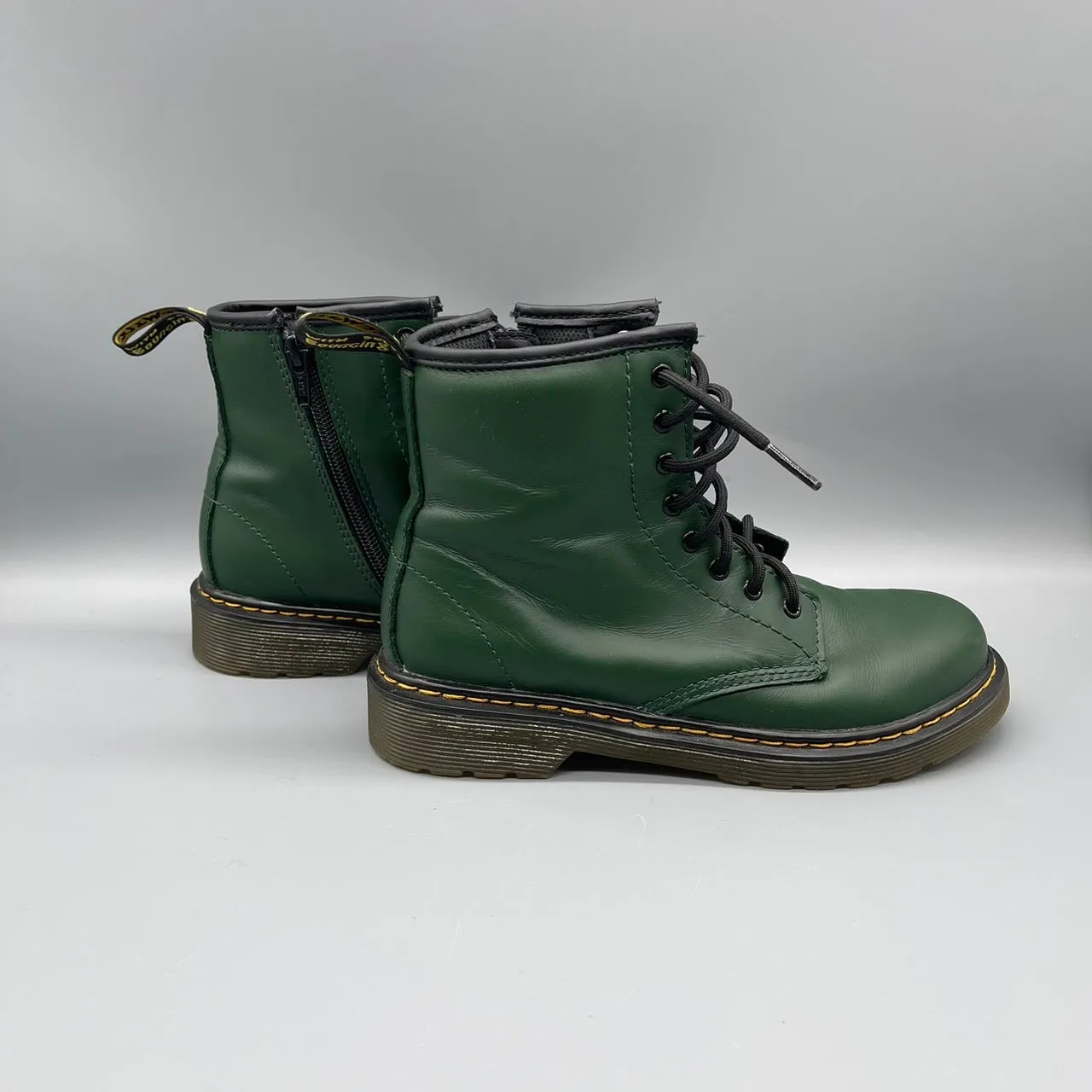 Dr. Martens / Boots / J3