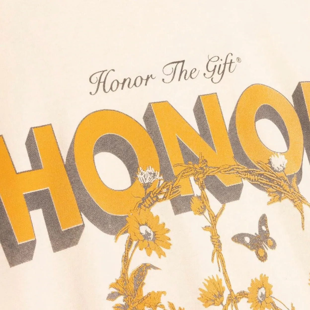 HONOR PEACE TEE CREAM