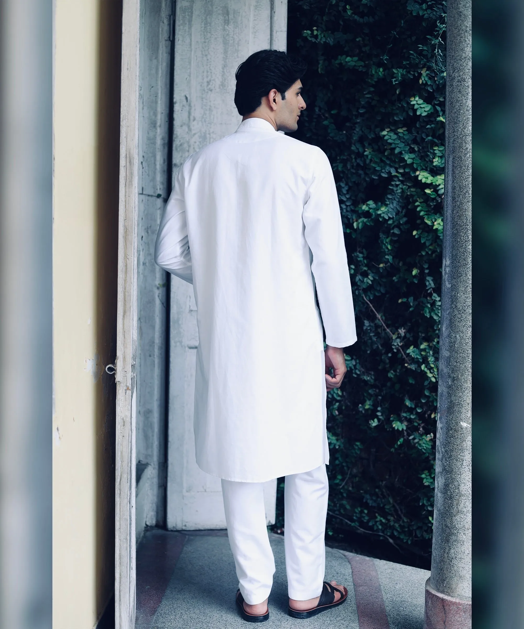 Pristine Kurta Linen Pyjama Set