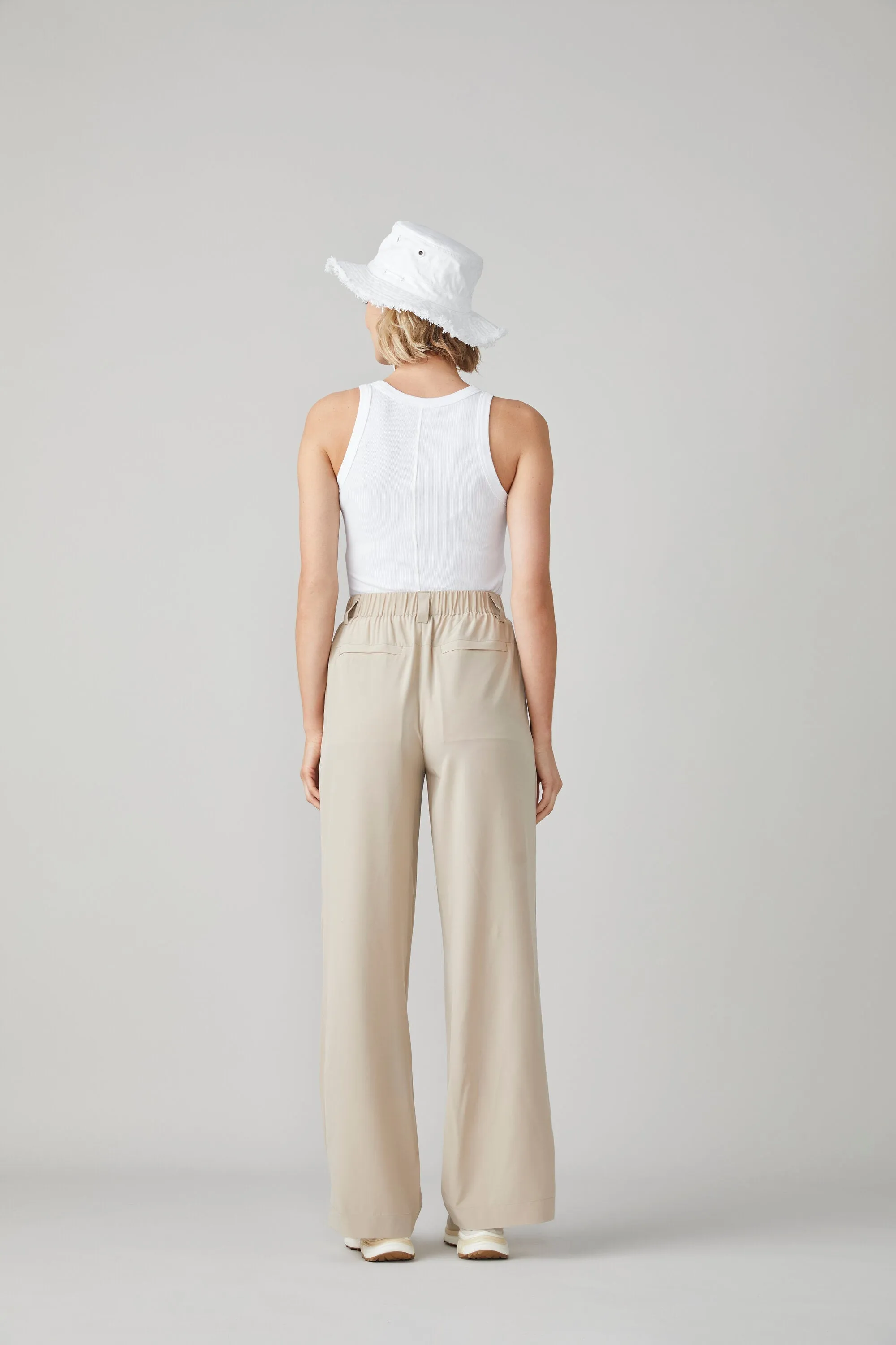 Tech Slk Wide Leg Pant