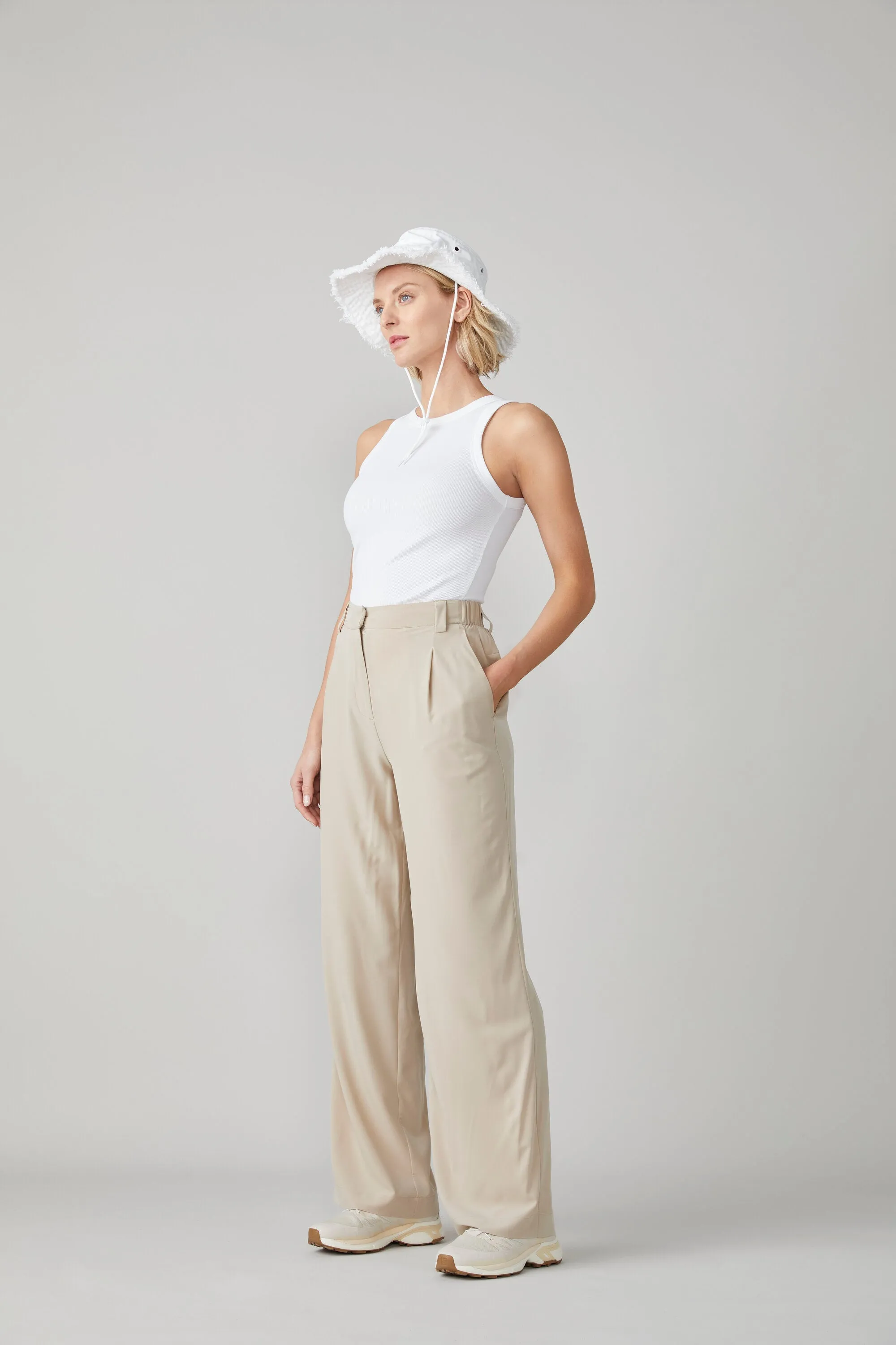 Tech Slk Wide Leg Pant